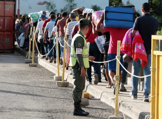 Colombia inicia mejoras en el paso fronterizo con Venezuela