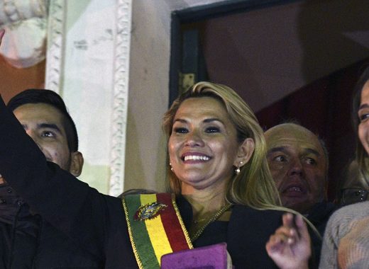 Bolivia convocará a elecciones en próximas horas