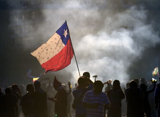 92% de chilenos quiere nueva constitución, según encuesta