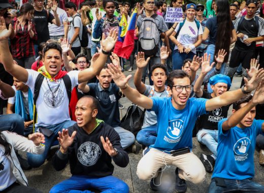 Estudiantes de Venezuela anuncian movilizaciones para exigir "una vida digna"