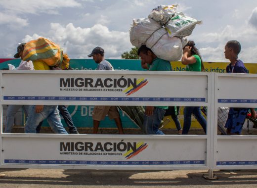Colombia busca entregar 60.000 permisos de protección a venezolanos en 7 días