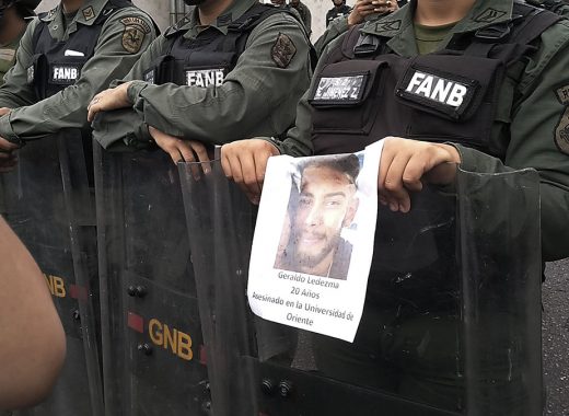 Táchira: militares mudos ante el clamor estudiantil