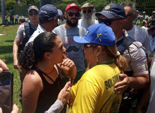 Encargados de Guaidó salen de embajada venezolana en Brasil