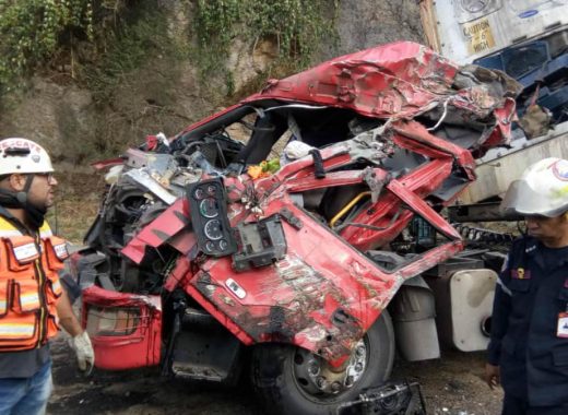 Cinco fallecidos y cuatro lesionados deja accidente de gandola en Trincheras