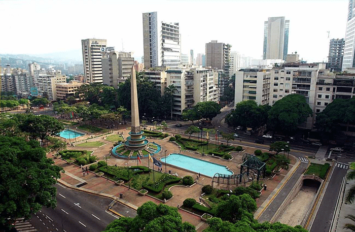 Plaza Altamira. Arquitectura y Empresas