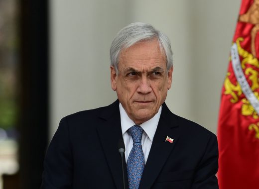Piñera promulga ley para celebrar plebiscito constitucional el 26 de abril