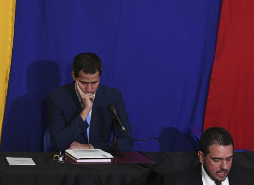 Guaidó cuenta con el apoyo de Estados Unidos, pero una negociación podría ser el único camino para Venezuela