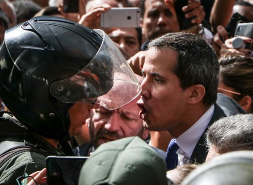 El poder militar impone su ideología en Venezuela