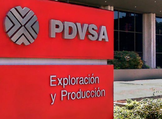 Empresa mexicana intercambia millones de barriles de crudo venezolano por alimentos, según Reuters