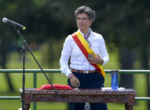 Claudia López asume como primera alcaldesa electa de Bogotá