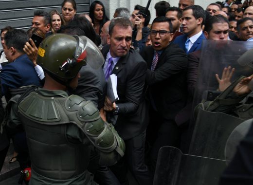 Diputados exiliados: Maduro tiene miedo a la AN
