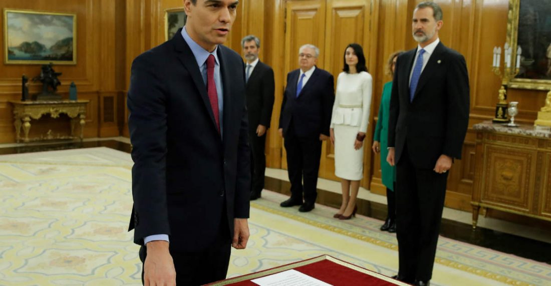 Pedro Sánxhez promete como jefe del Gobierno español. AFP