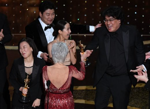 Cine "Parásitos" gana Óscar 2020 a mejor película. AFP