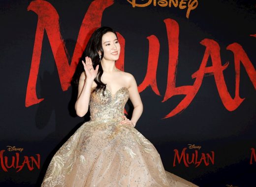 "Mulan" desafía al coronavirus y celebra su estreno mundial en Hollywood
