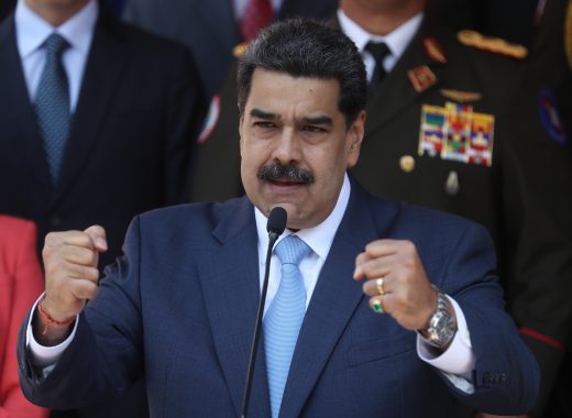 Maduro amenaza con el despertar de la furia bolivariana