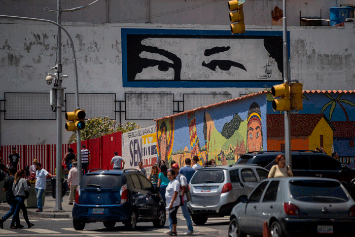 Ojos de Chávez en la calle. Foto: EFE
