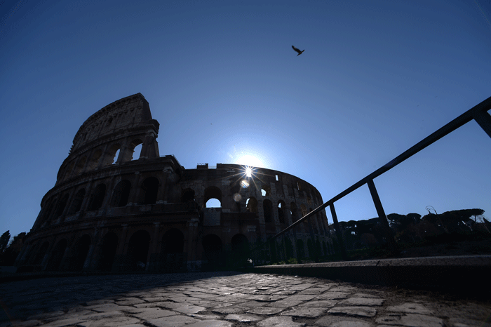 El Coliseo de Roma. Cerrado y vacío. Foto: AFP