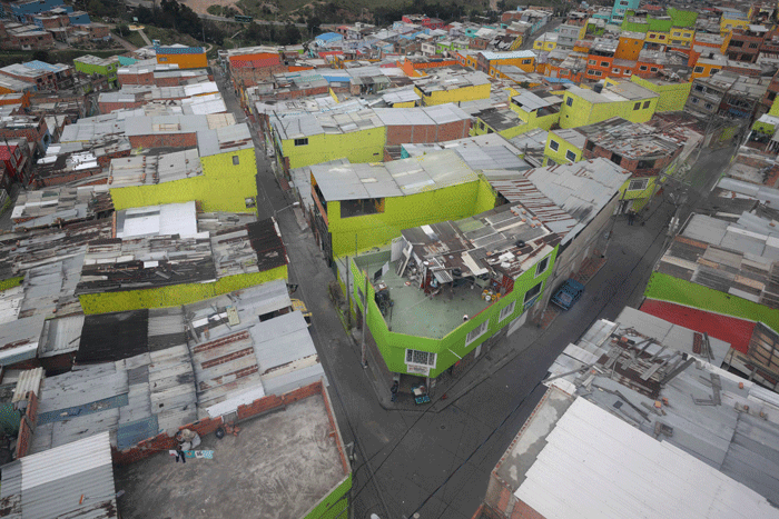 Calles de Colombia vacías. Como las de toda América. Foto: AP