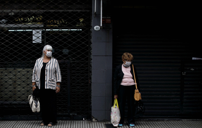 Las calles de Buenos Aires sienten los efectos del coronavirus. Foto: AP