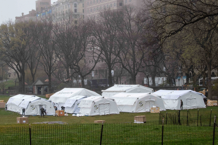 Hospital de campaña en Central Park para atender casos de coronavirus. Foto: AP