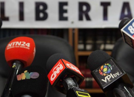 Cepaz denuncia 10 casos de persecución contra periodistas en diciembre