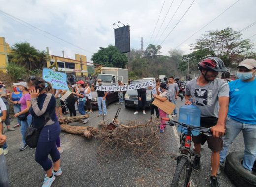 Protestas por falta de agua rompen con la cuarentena en Caracas y Miranda