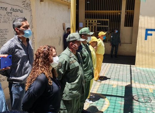 Irirs Varela: "Mire, en esta cárcel vamos a meter a Guaidó"