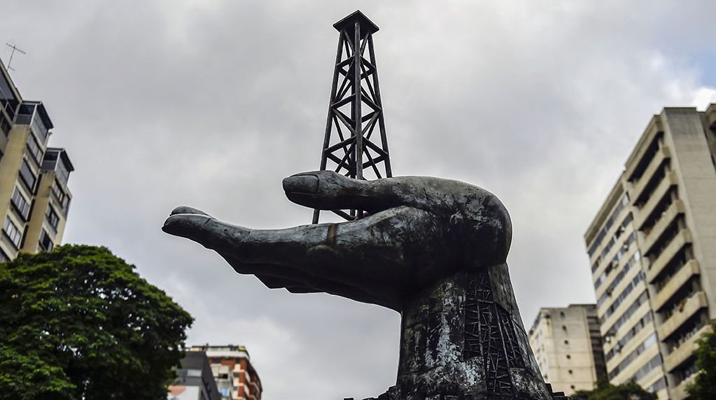 José Bodas: La industria petrolera sufre dos pandemias, el covid-19 y el hambre (+ Audio)