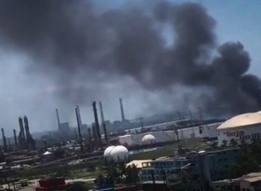 Eduardo Klein: “La refinería El Palito está todo el tiempo derramando hidrocarburos”
