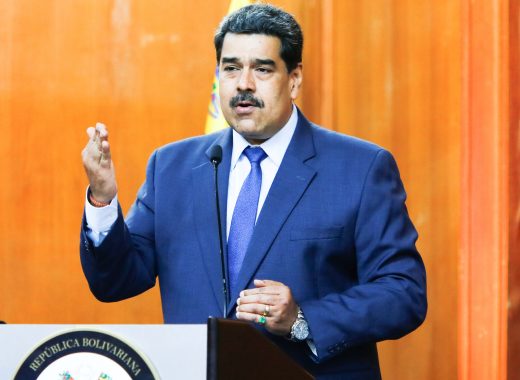 Ley antibloqueo: lo que Maduro está dispuesto a hacer para quedarse en el poder