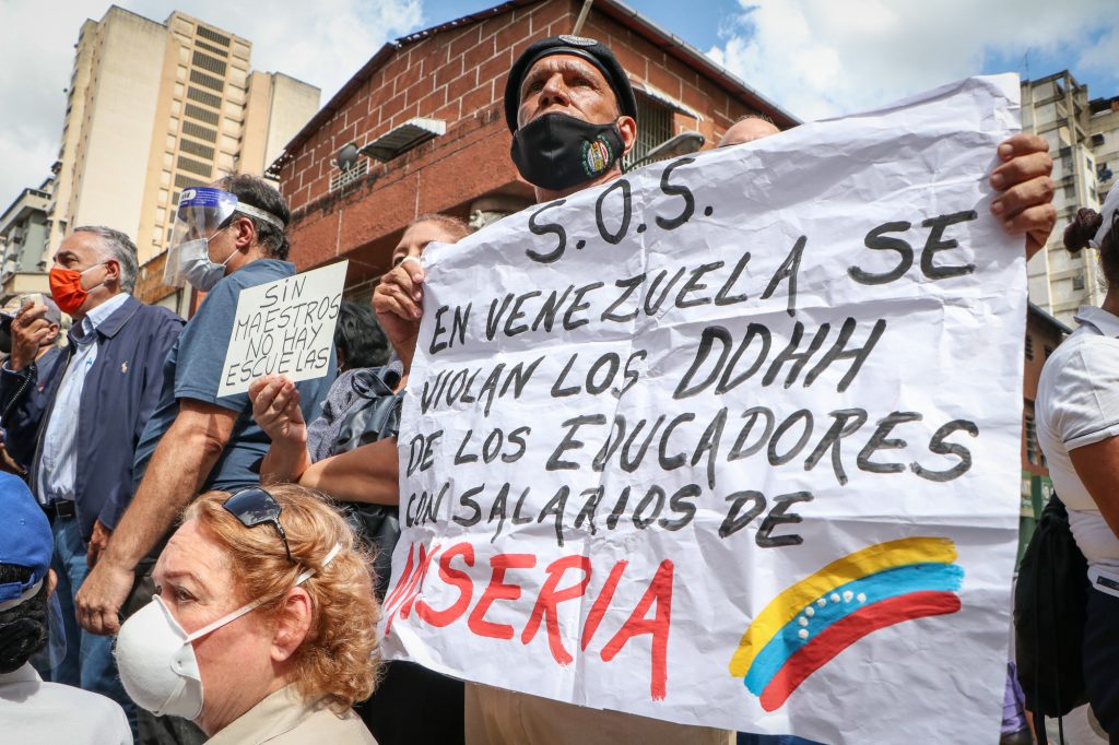 Maestros desnudan injusticias de la economía en Venezuela
