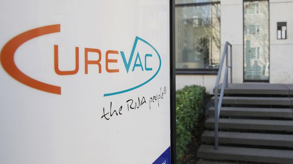Bayer producirá masivamente la vacuna de CureVac