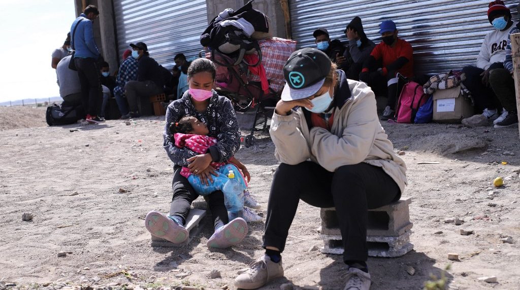 A los migrantes venezolanos en el altiplano andino no les dan "ni agua"