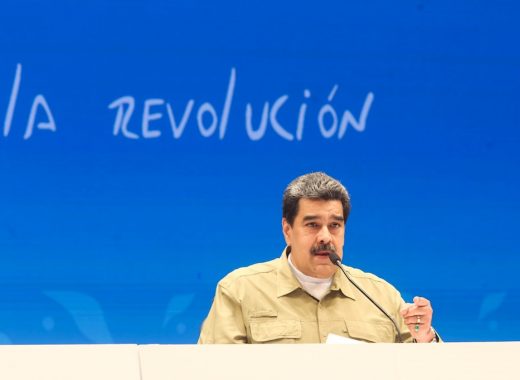 Maduro quiere oficializar lo que ya hace el chavismo: regular tus redes sociales
