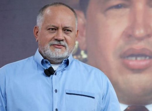 Diosdado Cabello dice que denunciará al rector del CNE