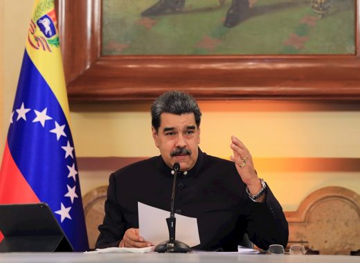 La última de Maduro: le encomienda a Diosdado una "revolución judicial"
