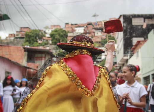 El día de San Juan vibra en barrios de Caracas con tambor y baile / Fotos