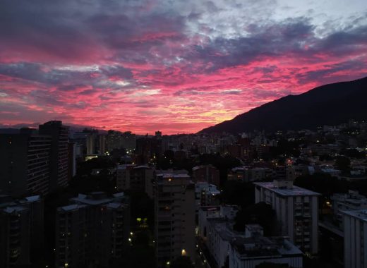 ¿Qué son los arreboles de los atardeceres de Caracas?