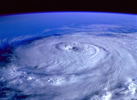 Entre 3 y 5 huracanes de alta intensidad azotarán este año en el Atlántico