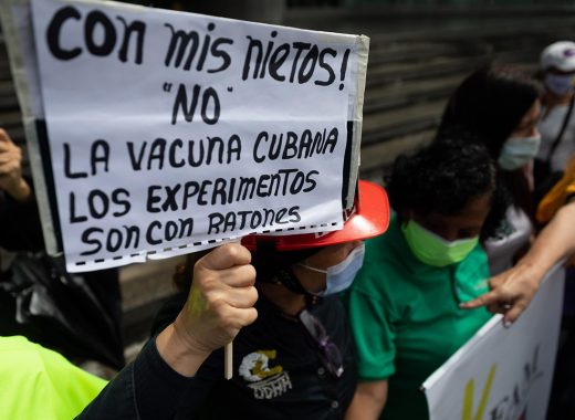 Médicos venezolanos rechazan la "insistencia" en vacunar a niños desde 2 años