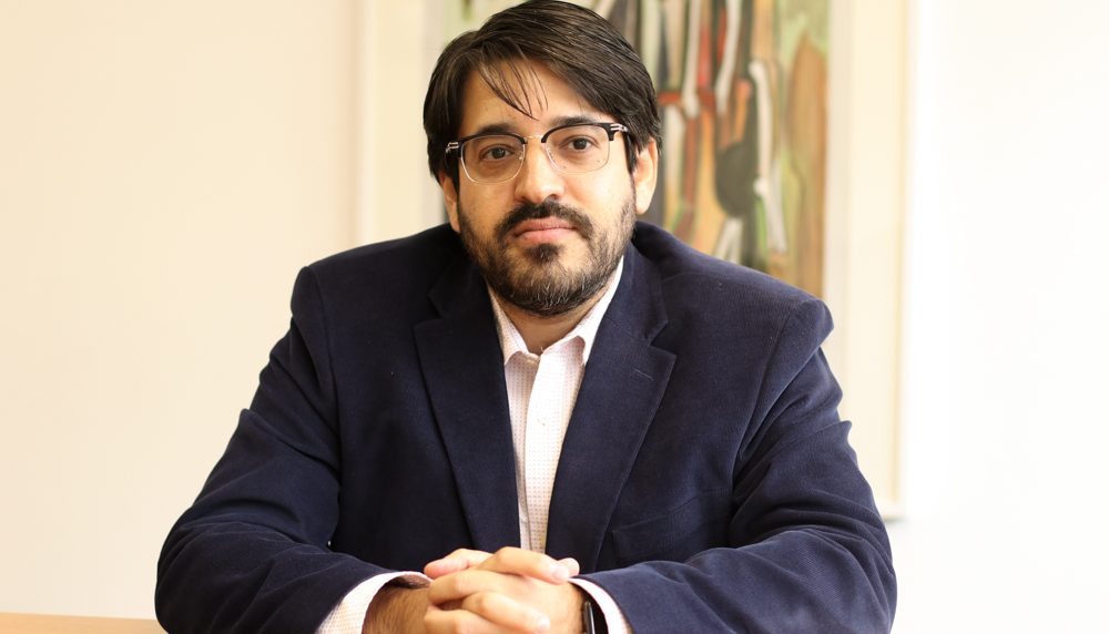 Asdrúbal Oliveros: "El poder lo tiene el gobierno y hay que entenderse con él"
