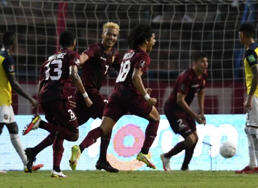 La Vinotinto sorprende a Ecuador y le gana 2-1