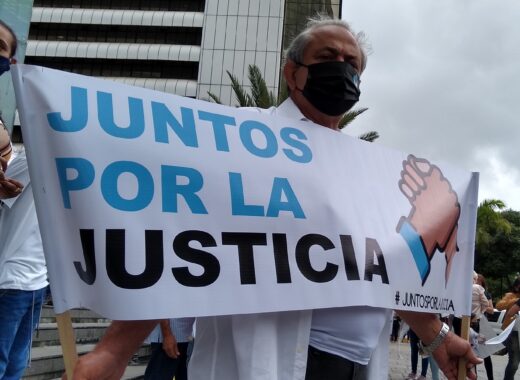 Víctimas de violaciones de DDHH protestan ante la sede de la ONU en Caracas