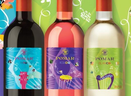 Arpa, cuatro y tambora resuenan en las nuevas etiquetas de los vinos de Pomar