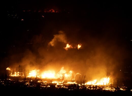 Colorado: incendios forestales obligan a miles a desalojar antes de Año Nuevo (+Fotos)