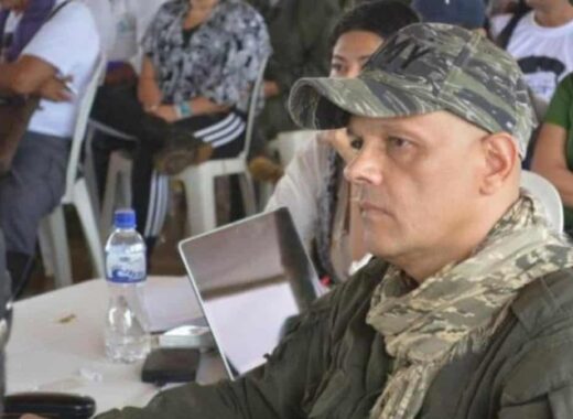 Colombia anuncia posible muerte del guerrillero "El Paisa" en territorio venezolano