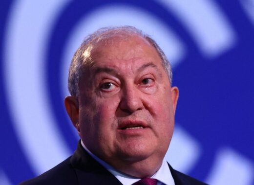 Renuncia el presidente de Armenia por sentirse "incapaz" de influir en la polìtica