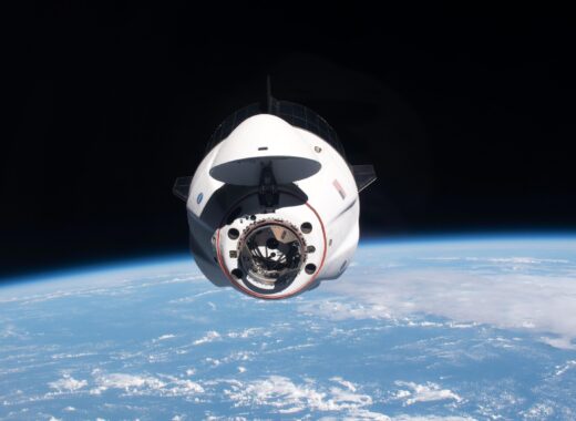 La cápsula Dragon de SpaceX emprendió el regreso a la Tierra