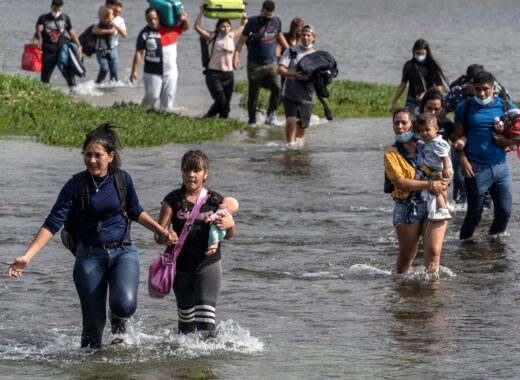 Más de 108.000 venezolanos cruzaron la frontera entre México y EEUU en 2021