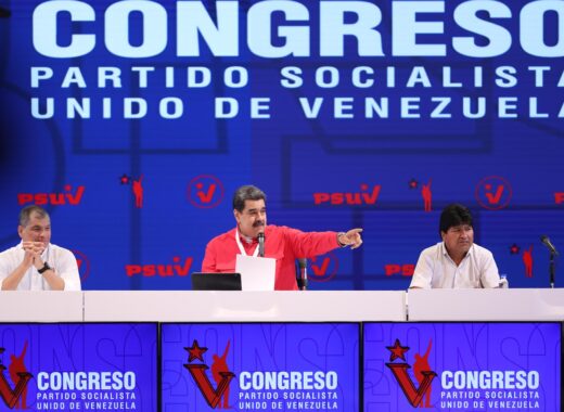 Maduro admite reunión con Estados Unidos "para avanzar hacia la paz"